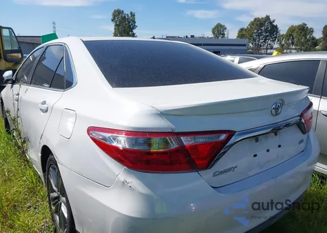 2017 Toyota Camry Se z USA, uszkodzony, nr VIN 4T1BF1FKXHU294481